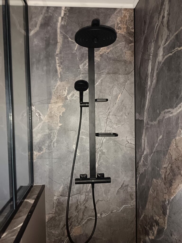 salle de bains plombier 04